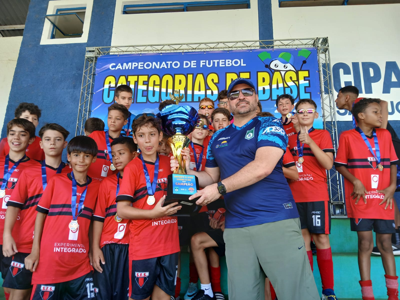 SUB 11 ESPORTIVA CAMPEAO